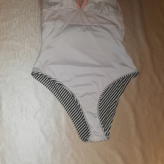 Maillot de bain 1 pièce S - photo numéro 4