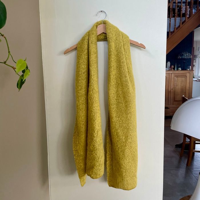 Écharpe moutarde texturée en maille bouclette Only Taille unique Chaude et douce V067 - photo numéro 3