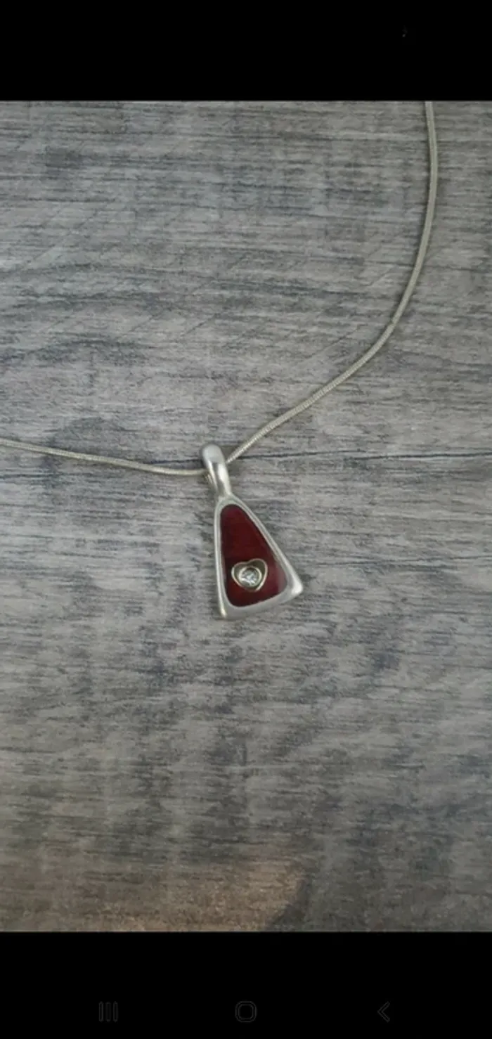 Collier + pendentif rouge et coeur - photo numéro 2