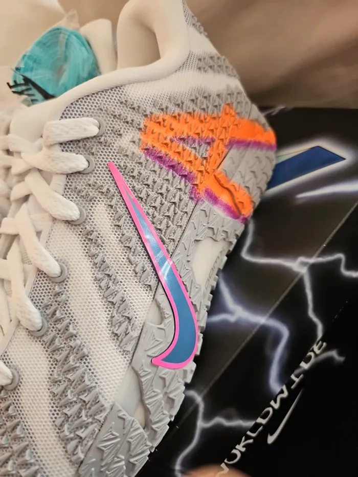 🔥Nike Ja3 "Light Show" T.44,5🏀 - photo numéro 2