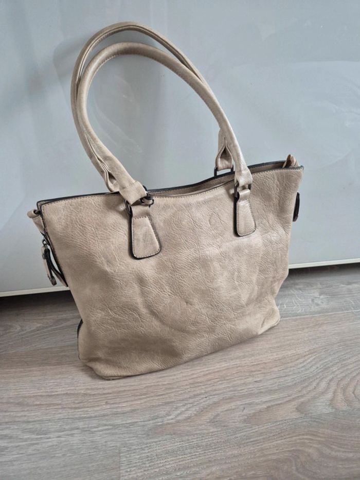 Sac à main éléganci