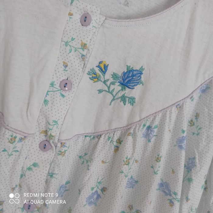 Chemise de nuit à fleurs bleues t48/50 - photo numéro 3