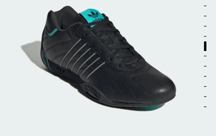 Adidas mercedes AMG F1 neuve 43