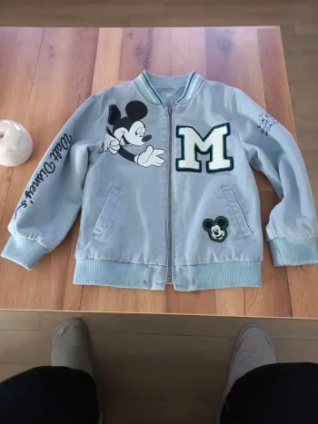 Veste jeans taille 6 ans