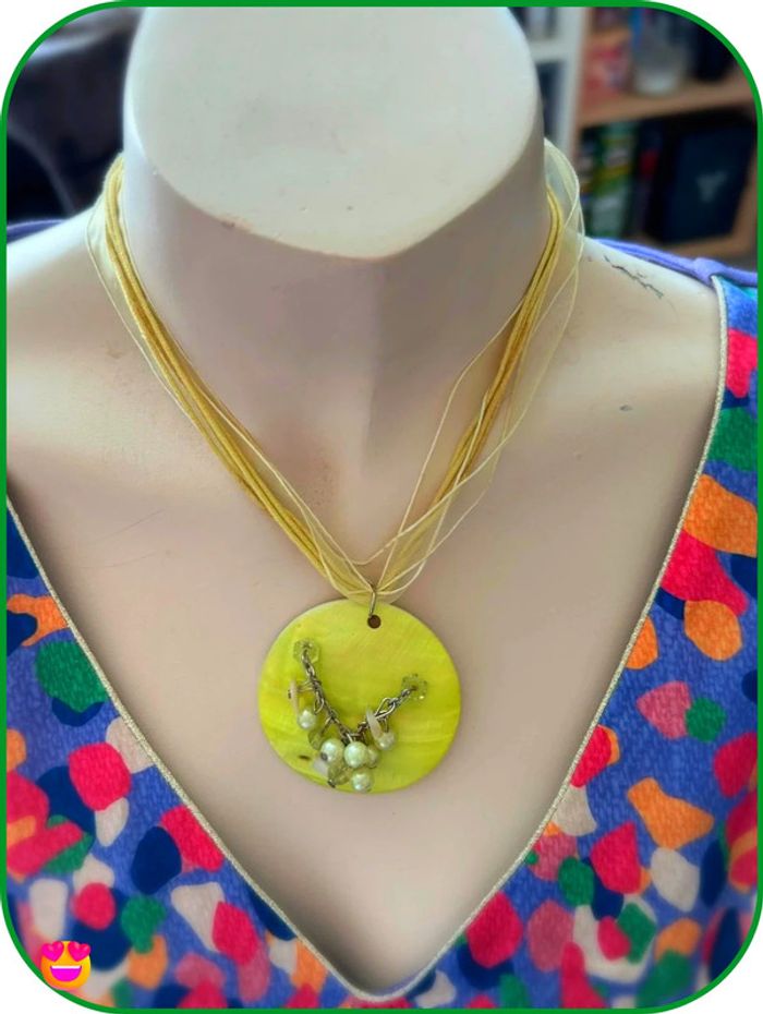 🌷collier vert anis🌷