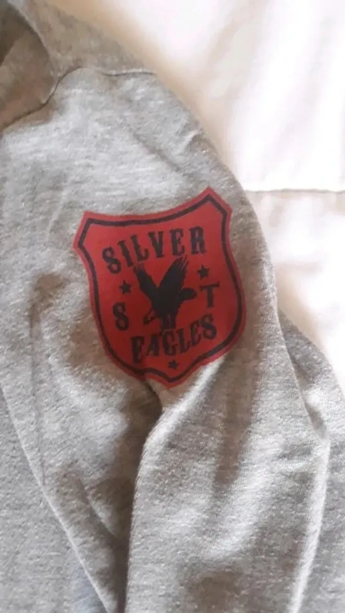 T-shirt manches longues taille 11 / 12 ans - photo numéro 3