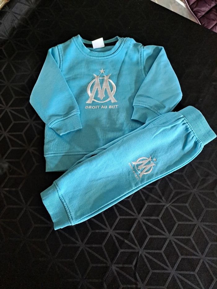 Ensemble jogging bleu Marseille 18/24mois