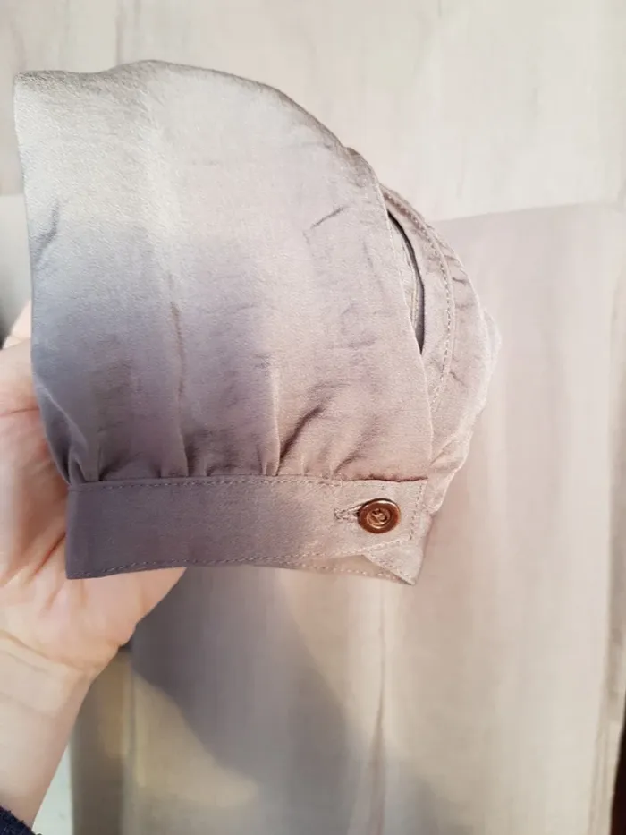 Blouse satin taupe dorée - photo numéro 8