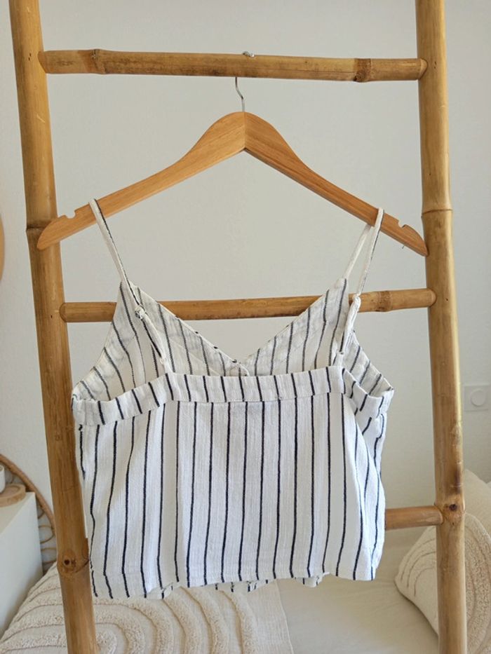 Petit haut rayé effet lin & boutons bois - photo numéro 4