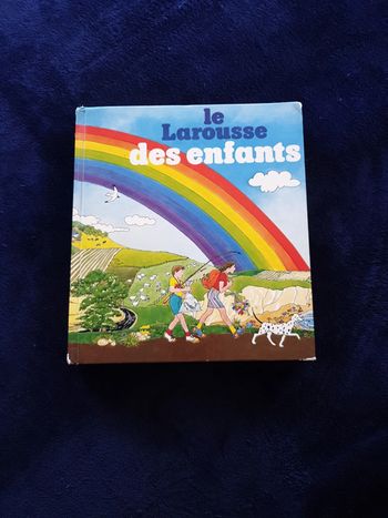 Livre le larousse des enfants