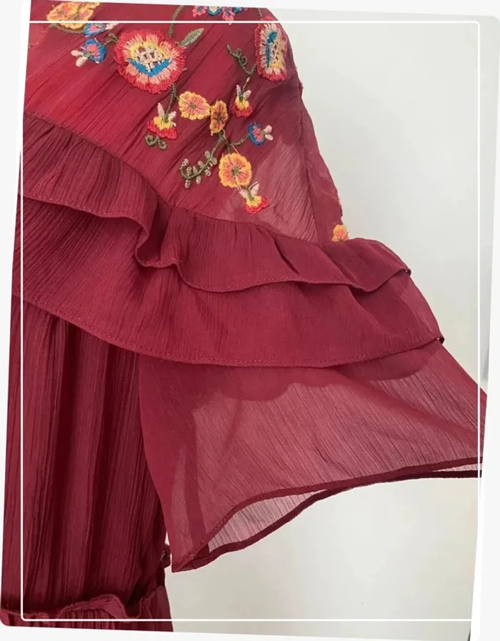 Robe volants bordeaux brodée Zara - photo numéro 6