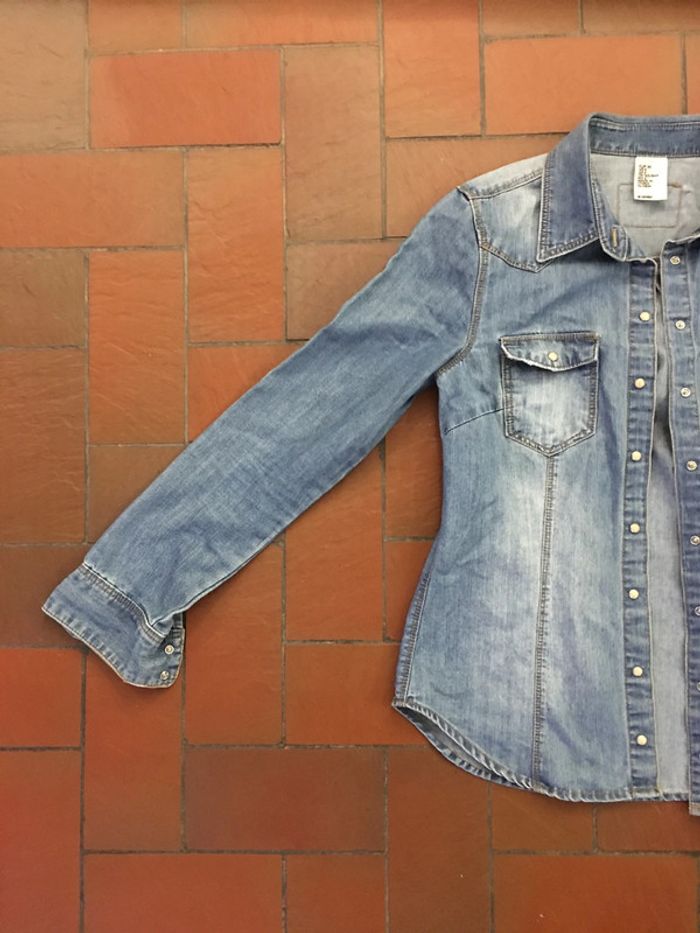 Chemise en jean H&M taille 36 - photo numéro 2