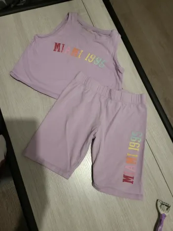 Ensemble top + cycliste 9/10 ans