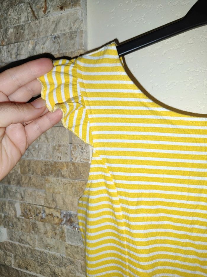 Robe d'été jaune et blanche - photo numéro 2