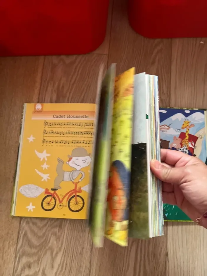 Mon premier Larousse de chansons et comptines - photo numéro 5
