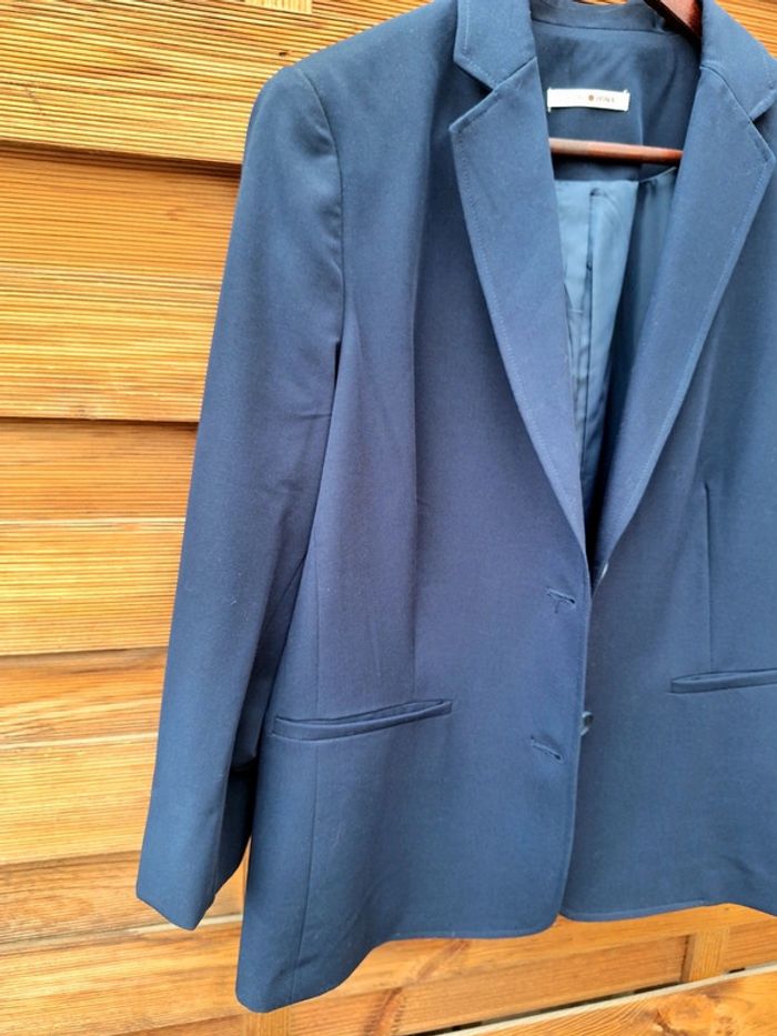 Ensemble de tailleur / 1 veste + 2 pantalons identiques - photo numéro 3