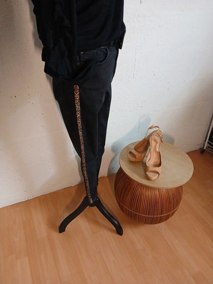 Pull noir kiabi taille XL Bon etat - photo numéro 9