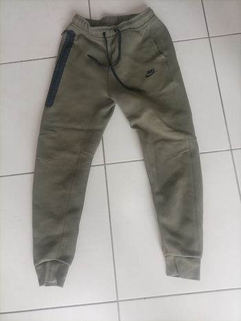 Pantalon kaki nike