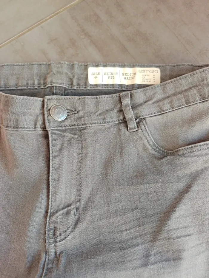 Jeans 46 - photo numéro 2