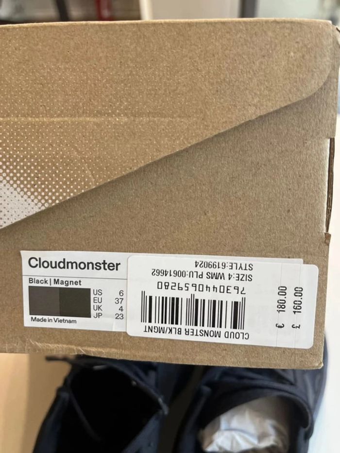 On Running Cloudmonster Black 37 - photo numéro 6