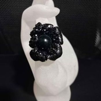 Bague fleur noir réglable