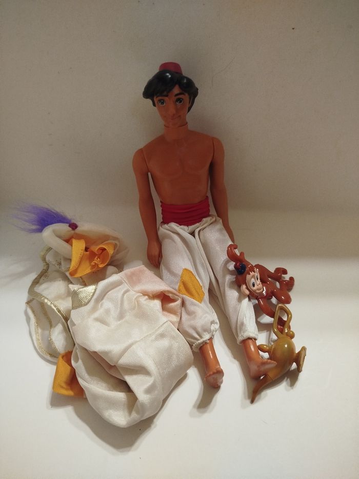 Poupée Aladdin - Vintage 90's - photo numéro 2