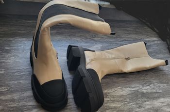 Bottes neuves 39/40
