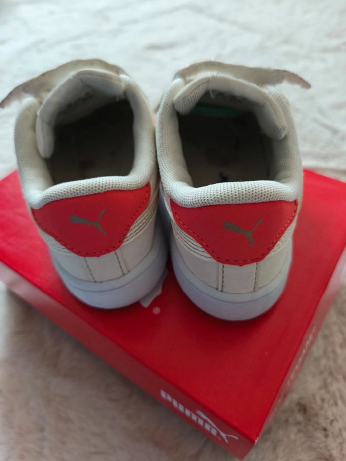 Paire de baskets Puma - photo numéro 4