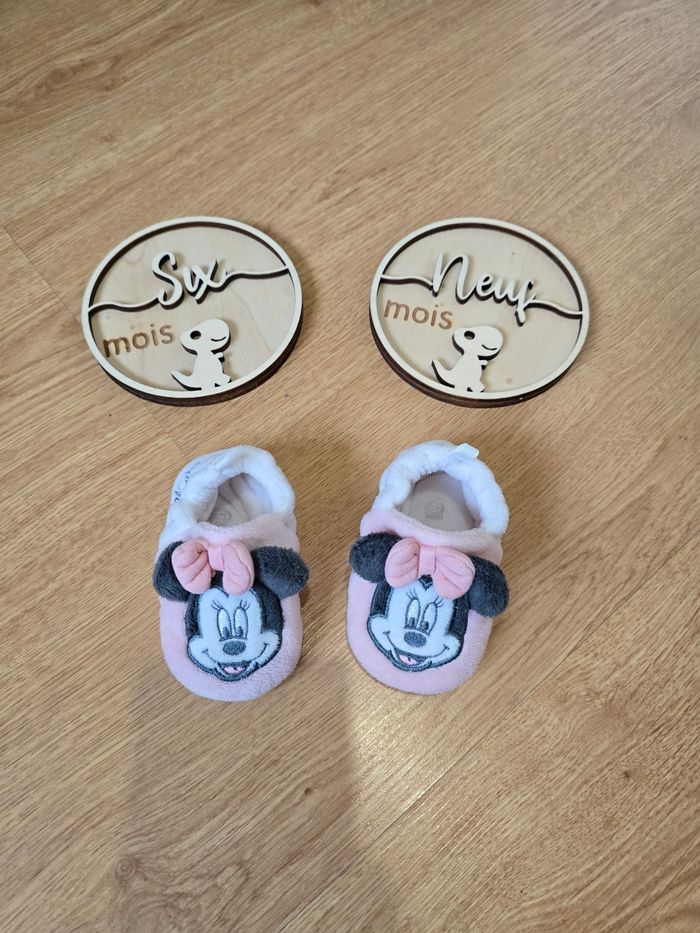 Vêtement Bébé Fille - Pantoufle Minnie  - Disney - 6/9 mois