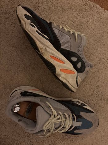 Yeezy 700