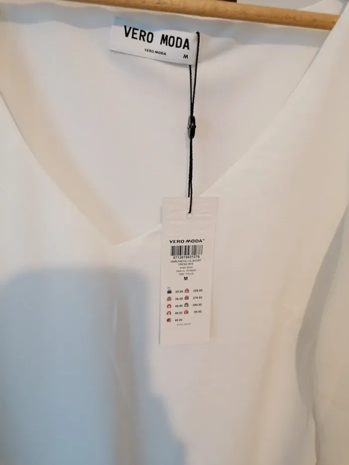 Robe blanche Vero Moda Manches longues fendues - photo numéro 2