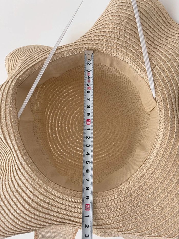 Chapeau en « fausse » paille beige synthétique (imperméable) avec ruban style Lolita - photo numéro 3