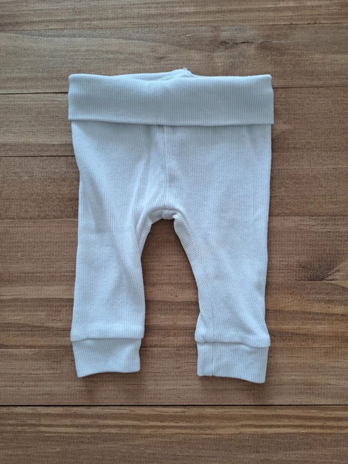 Legging 1 mois - photo numéro 2