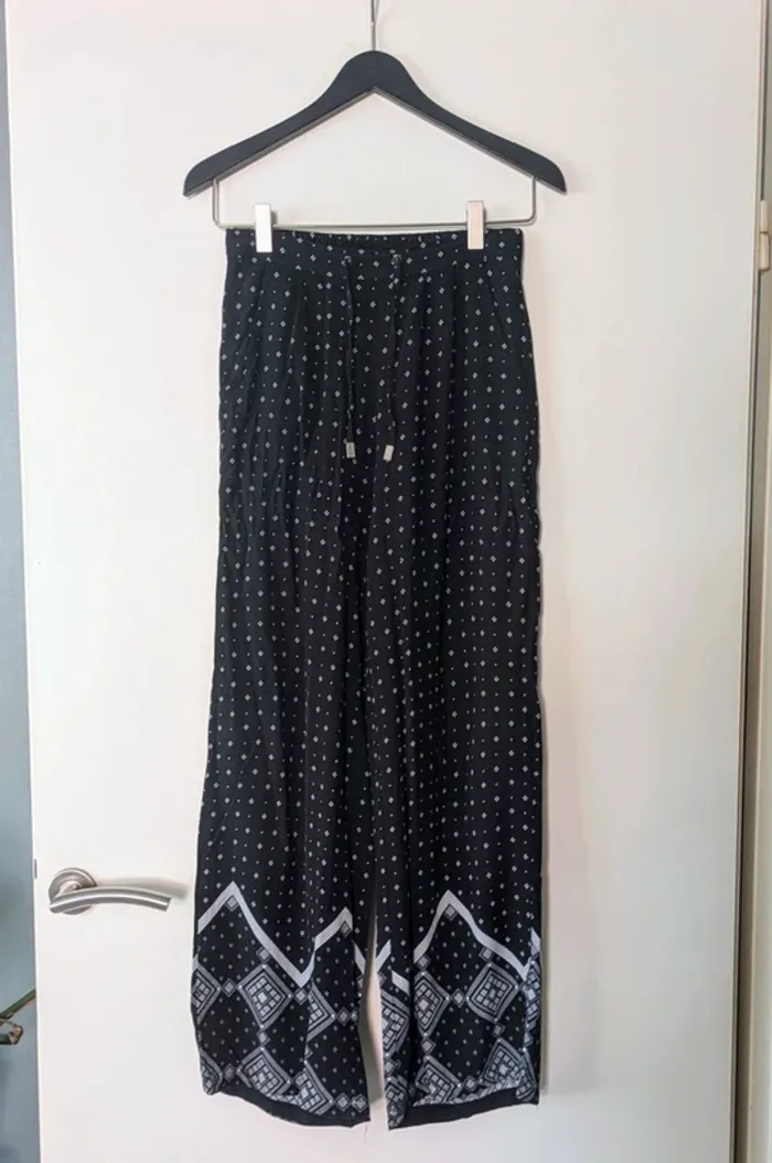 Pantalon large et fluide noir à motifs blancs - Primark - Taille 32