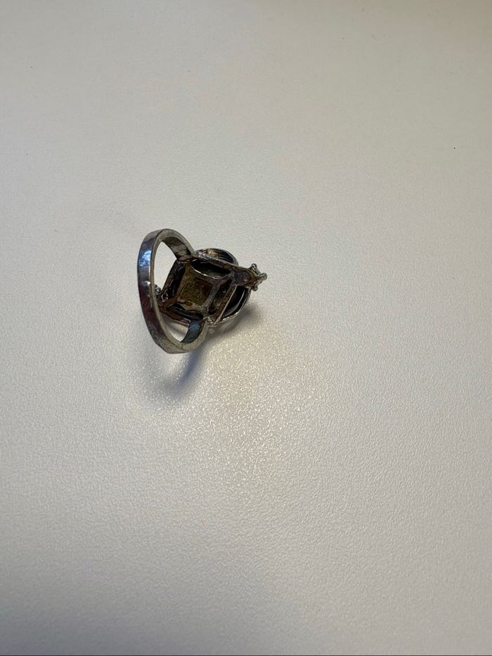 Bague vintage argentée avec grosse perle - photo numéro 2