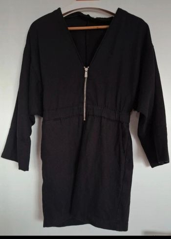 Robe noire Pull & Bear