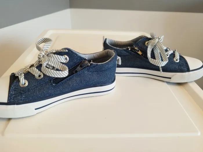 Tennis neuves 30 - photo numéro 5