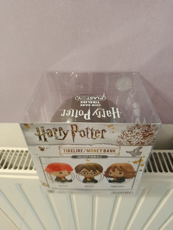 A saisir, NEUVE, très belle tirelire " Harry Potter   "  ( bien lire svp ) - photo numéro 3