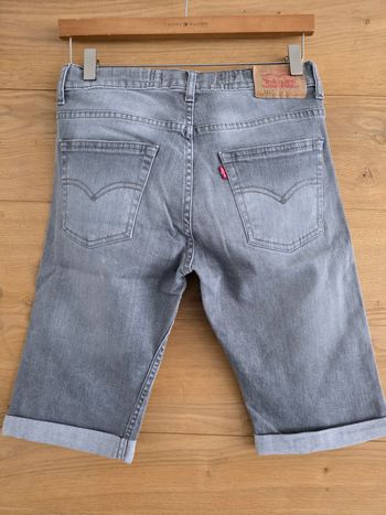 Bermuda gris Levi's 16 ans