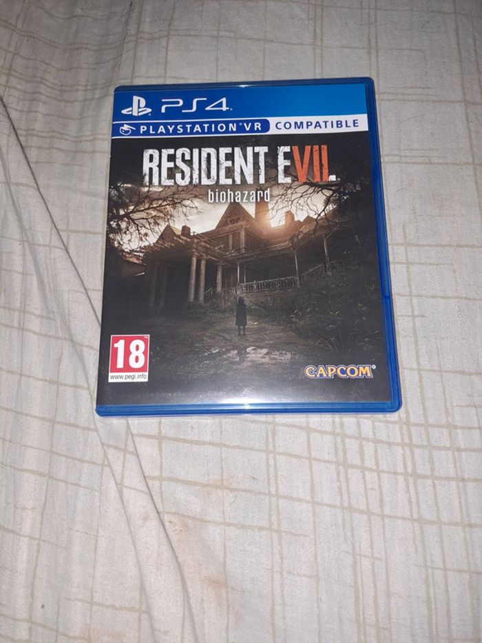 Resident Evil Biohazard + pochette holographique - photo numéro 2