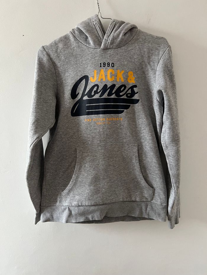 Sweat à capuche gris