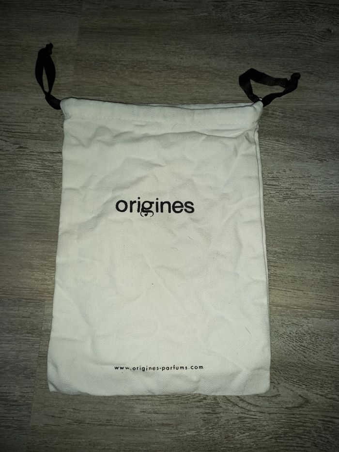 pochette blanche et noire en coton origines parfums