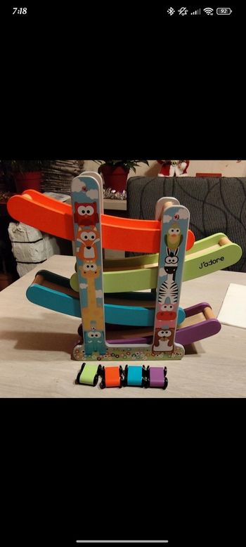 Piste de course et ses voitures