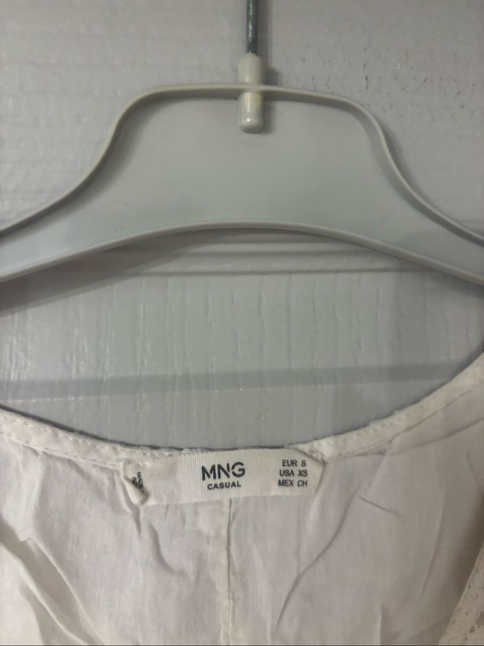 Robe en dentelle manches courtes mango S - photo numéro 2