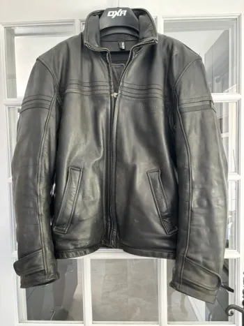 Veste en cuir de moto taille L Helstons