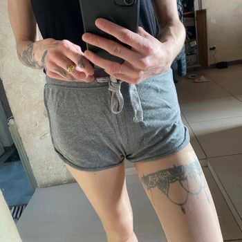 Short Undiz