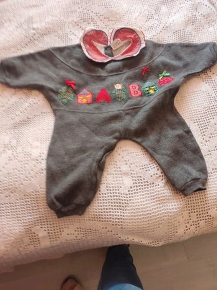 Combinaison bébé 12 mois gris