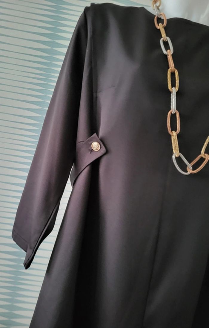 Robe noire à martingale et manches longues Christy taille 3 (44/46) neuve avec étiquette - photo numéro 6