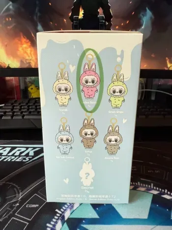 Labubu The Monsters Exciting Macaron Lychee Berry
