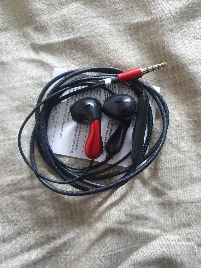 Écouteurs intra-auriculaires